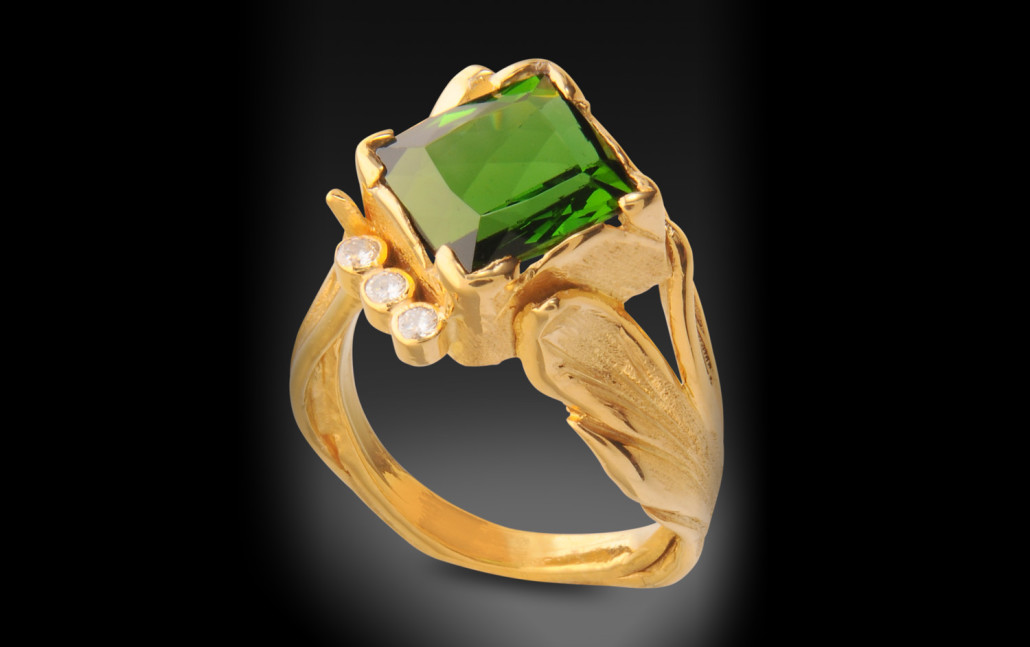 Ring-18k-Tourmaline-and-Diamonds